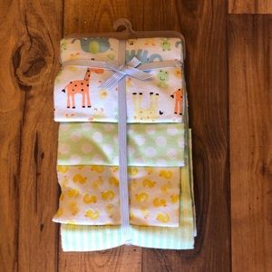 Carters 4 pack receiving blankets
